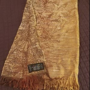 womens silky scarf